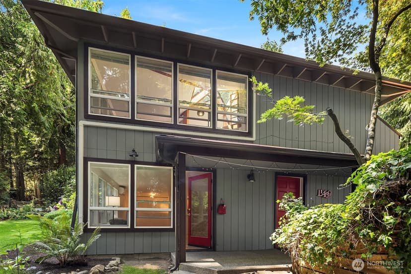 Property photo for 11469 Kallgren Road NE, Bainbridge Island photo 3