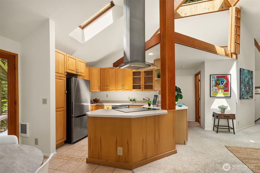 Property photo for 11469 Kallgren Road NE, Bainbridge Island photo 12