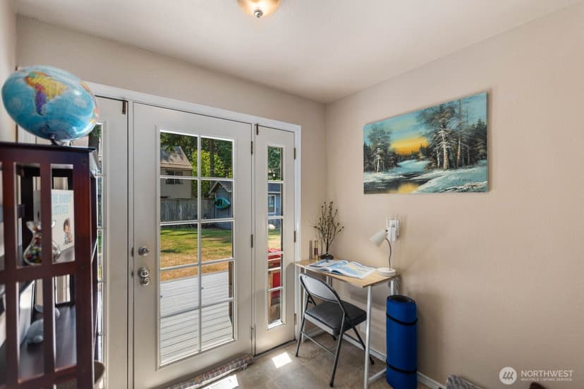 Property photo for 10301 NE 136th Place, Kirkland photo 30