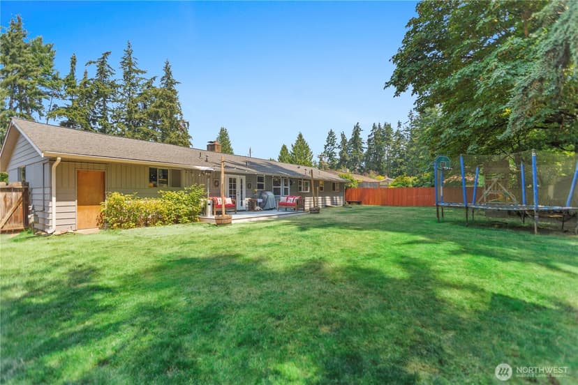 Property photo for 10301 NE 136th Place, Kirkland photo 36