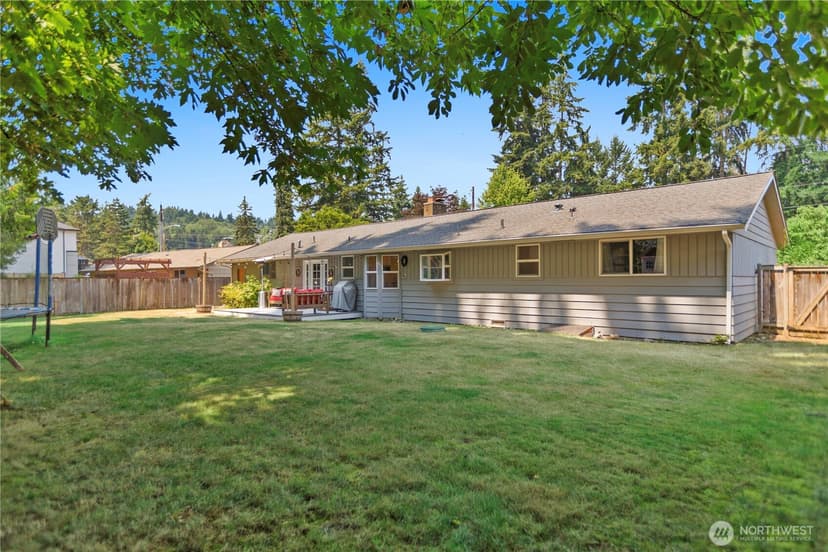 Property photo for 10301 NE 136th Place, Kirkland photo 39