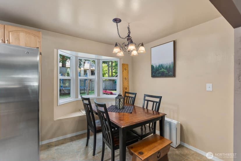 Property photo for 10301 NE 136th Place, Kirkland photo 11
