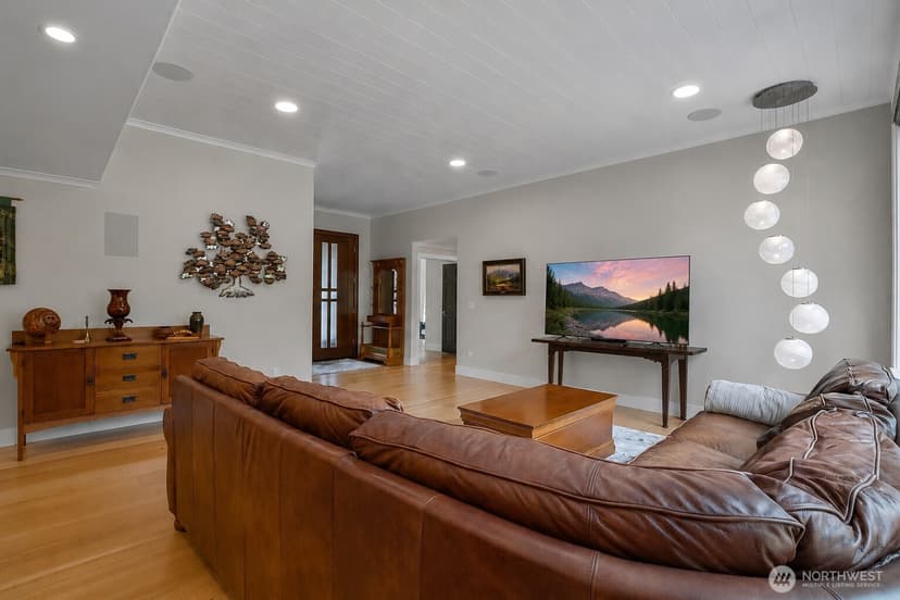 Property photo for 15011 16th Avenue SE, Mill Creek photo 5