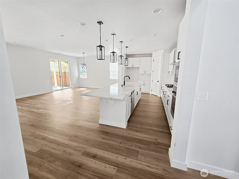 Property photo for 15005 Tyee Drive E, Bonney Lake photo 10