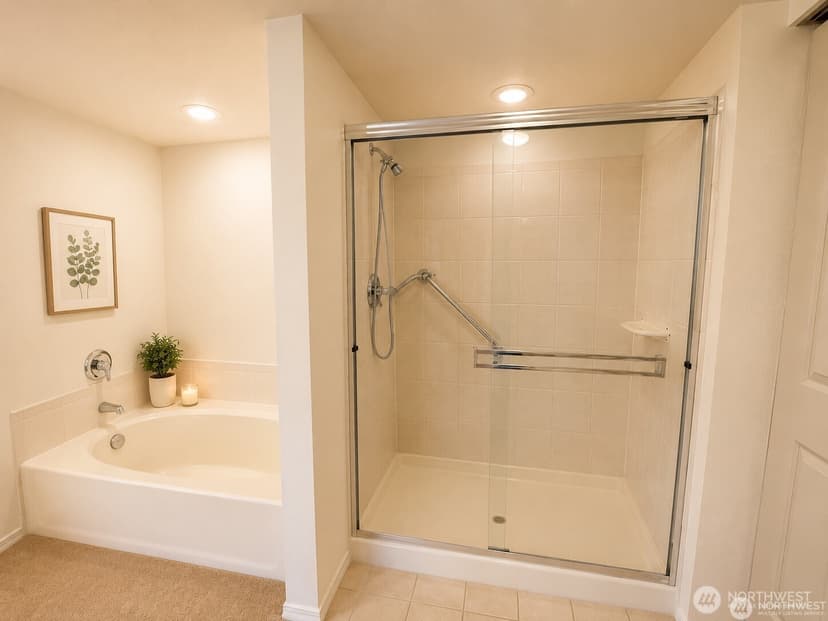 Property photo for 15020 Bothell Way NE #204, Lake Forest Park photo 17