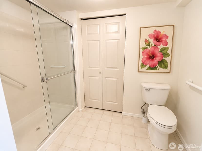 Property photo for 15020 Bothell Way NE #204, Lake Forest Park photo 19