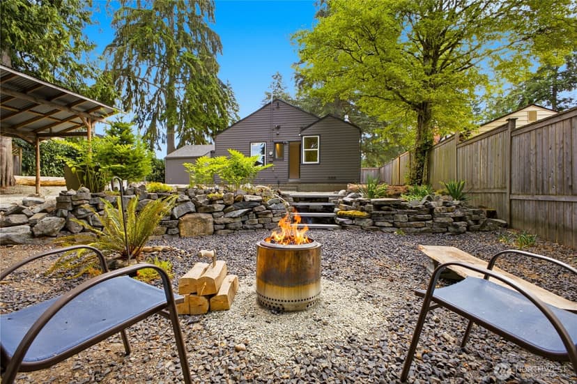 Property photo for 14323 23rd Place NE, Seattle photo 26