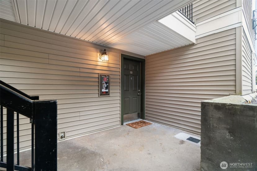 Property photo for 11309 NE 128th Street #F104, Kirkland photo 18