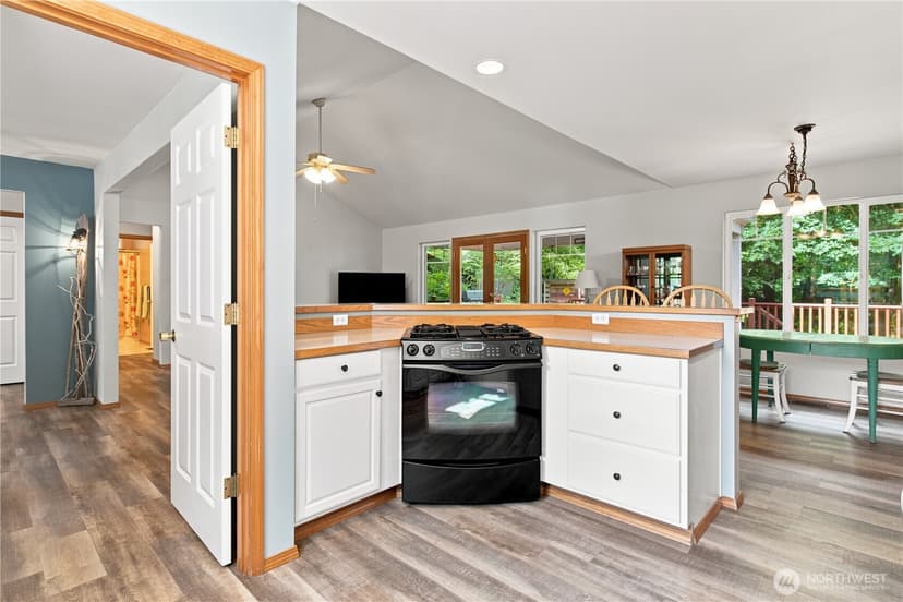 Property photo for 4782 NW Grover Lane, Bremerton photo 11