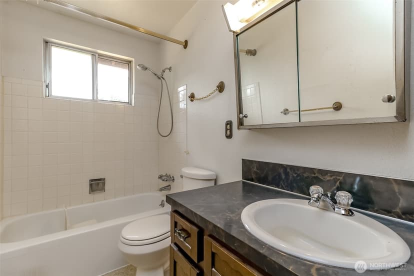 Property photo for 1134 156th Street E, Tacoma photo 12