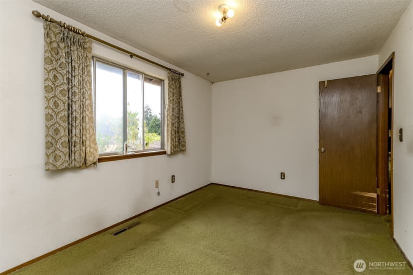 Property photo for 1134 156th Street E, Tacoma photo 9