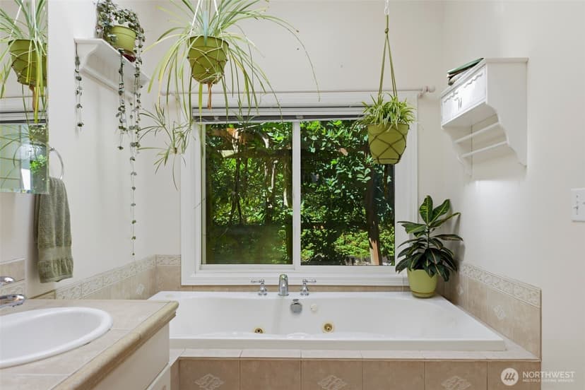 Property photo for 8424 Cirque Drive W, University Place photo 19