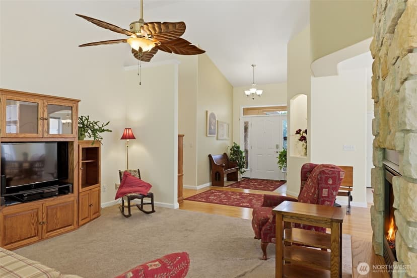 Property photo for 8424 Cirque Drive W, University Place photo 6