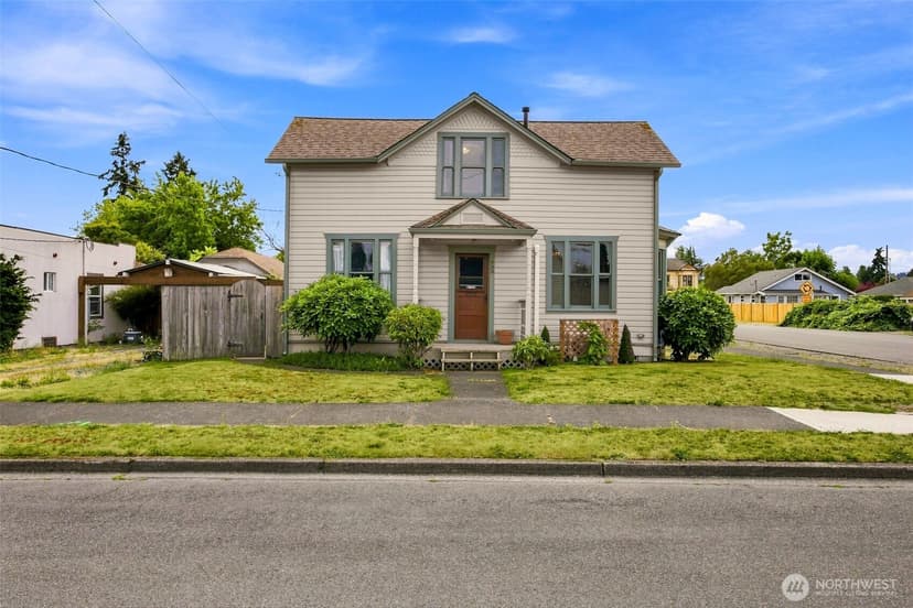 Property photo for 928 3rd Avenue NW, Puyallup photo 3
