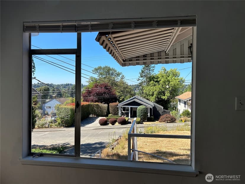 Property photo for 6538 51st Avenue S, Seattle photo 19