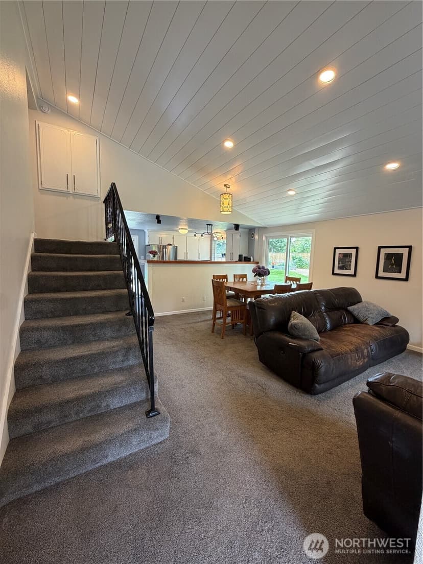 Property photo for 8304 55th Street W, University Place photo 4