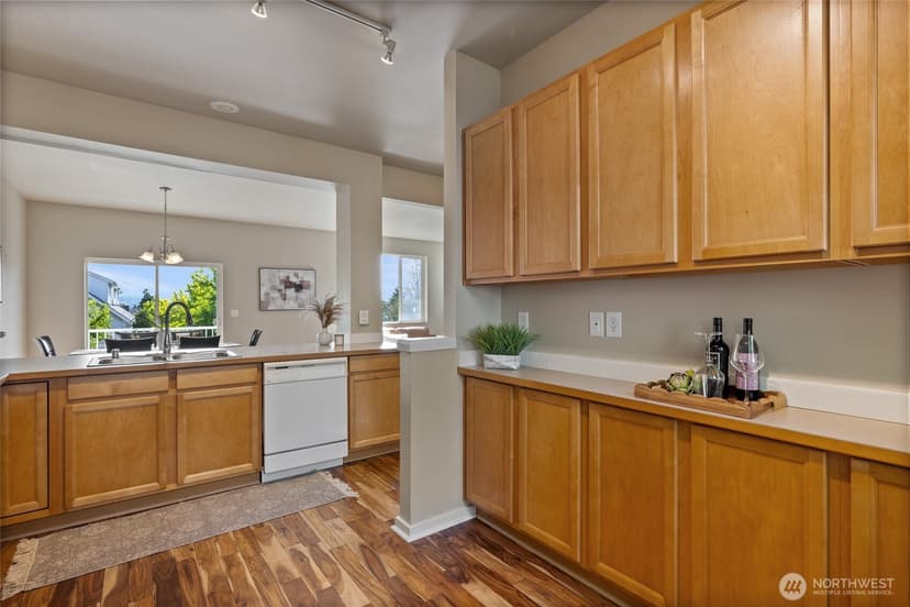 Property photo for 7722 39th Avenue S, Seattle photo 9