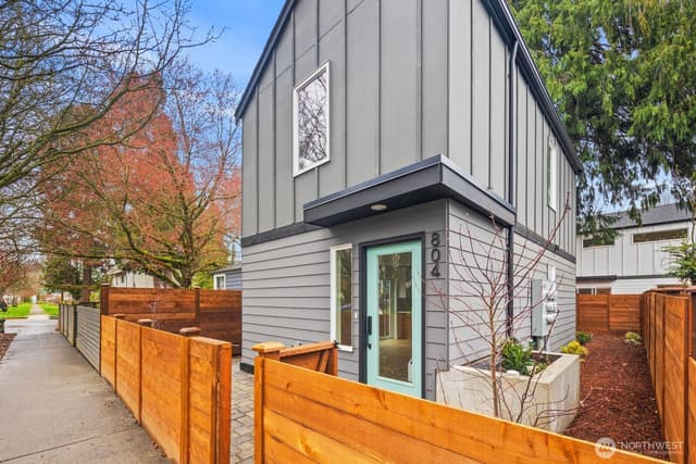 Property photo for 804 S Rose Street, Seattle