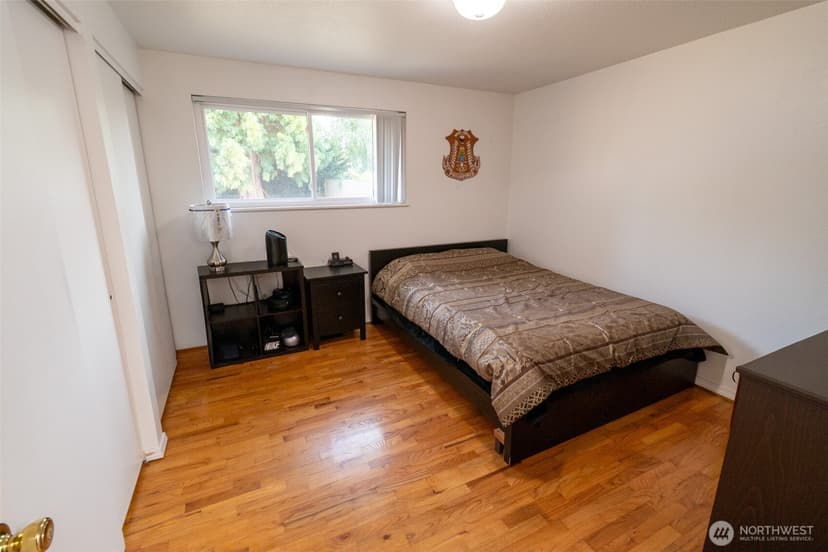 Property photo for 10609 SE 232nd Street, Kent photo 11
