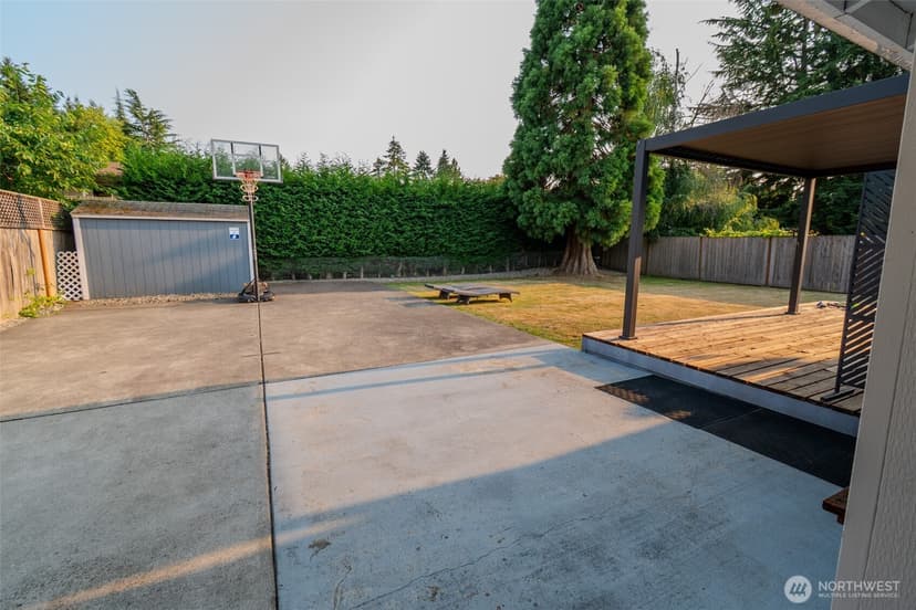 Property photo for 10609 SE 232nd Street, Kent photo 16
