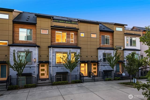 Property photo for 959 6th Avenue NE, Issaquah