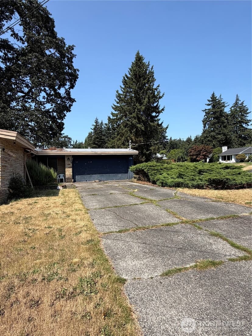 Property photo for 3005 Sylvia Boulevard S, Lakewood photo 4