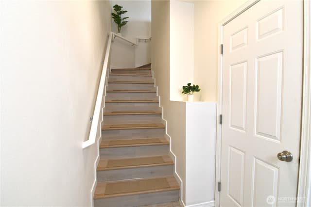 Property photo for 6128 Issac Avenue SE #D, Auburn photo 2