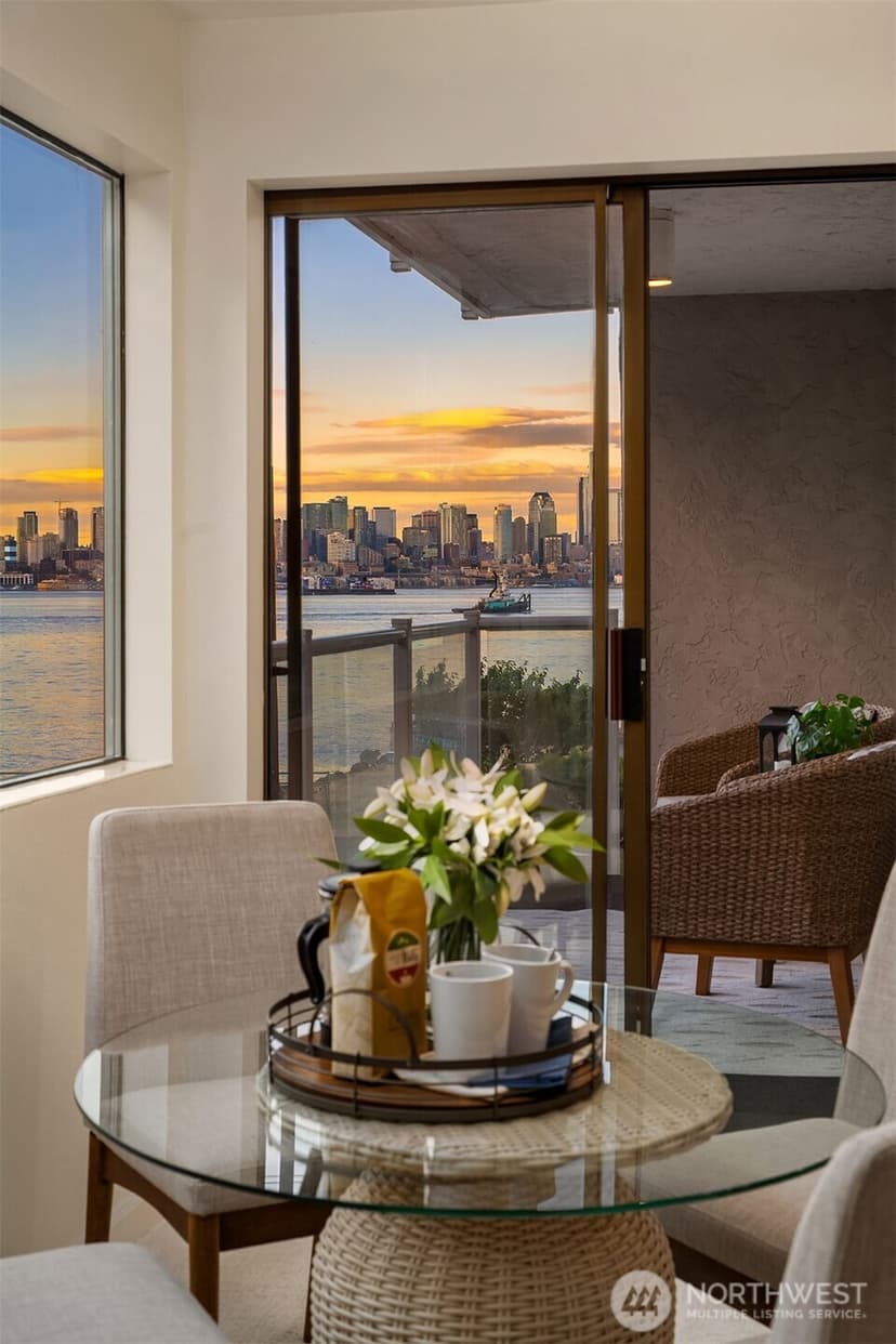 Property photo for 1101 Harbor Avenue SW #2C, Seattle photo 7