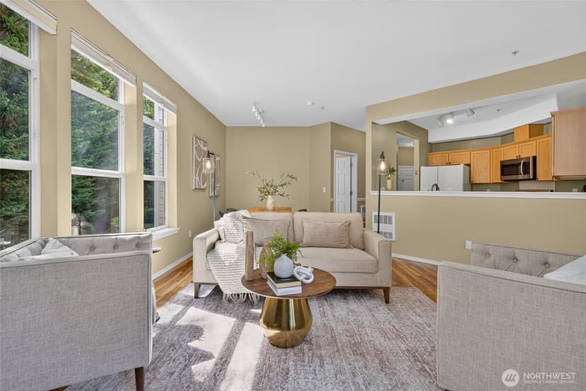 Property photo for 19412 48th Avenue W #103, Lynnwood photo 6