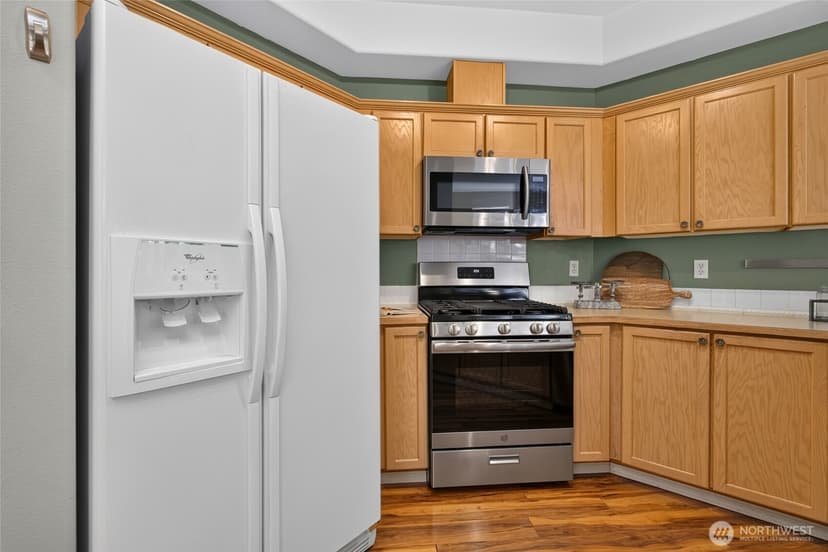 Property photo for 19412 48th Avenue W #103, Lynnwood photo 14
