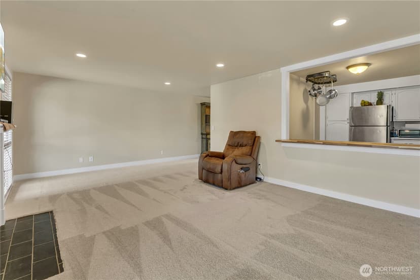 Property photo for 14307 SE 164th Street, Renton photo 9