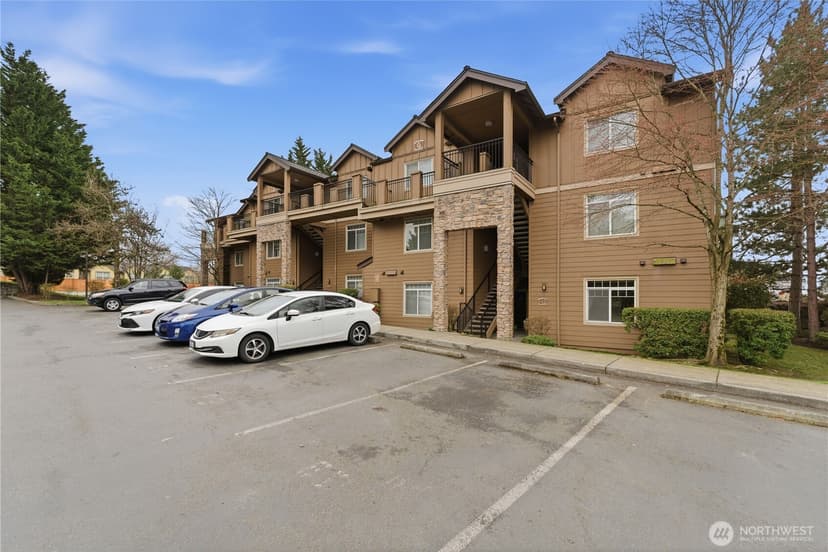 Property photo for 18930 Bothell-Everett Highway #G105, Bothell photo 4