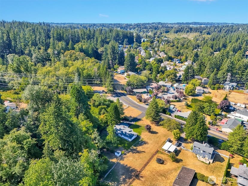 Property photo for 2102 Vine Road, Brier photo 38