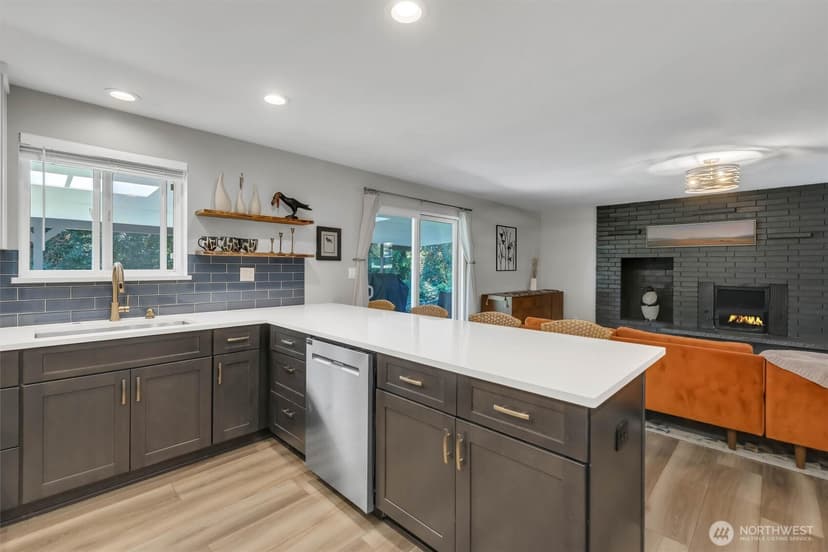 Property photo for 2102 Vine Road, Brier photo 9