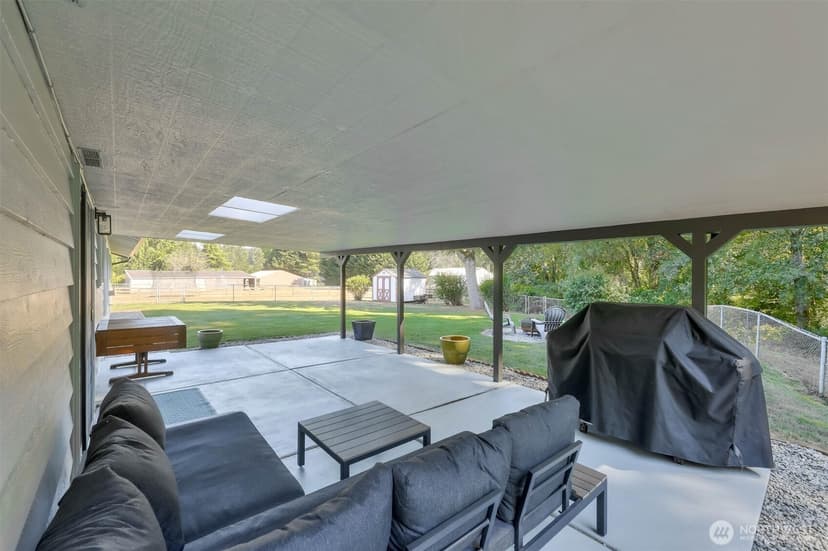 Property photo for 2102 Vine Road, Brier photo 24