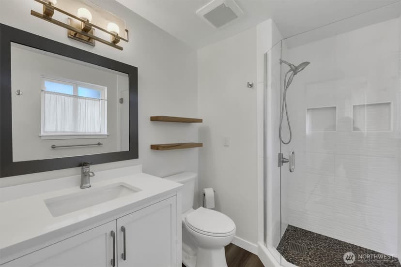 Property photo for 2102 Vine Road, Brier photo 19