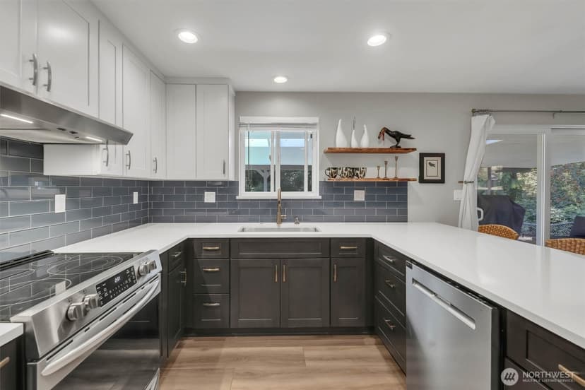 Property photo for 2102 Vine Road, Brier photo 7