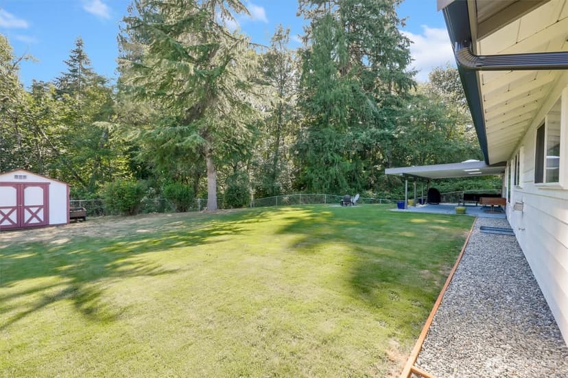 Property photo for 2102 Vine Road, Brier photo 25