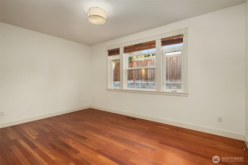 Property photo for 9313 190th Street SW, Edmonds photo 16