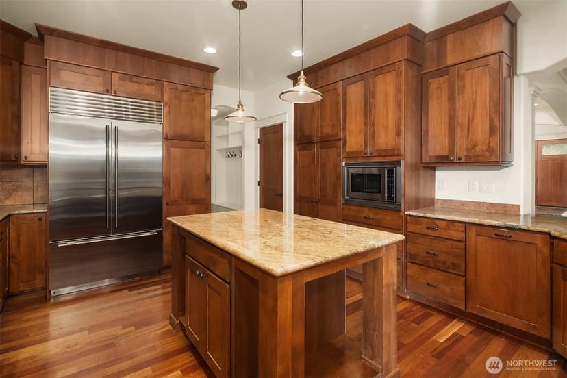 Property photo for 9313 190th Street SW, Edmonds photo 14
