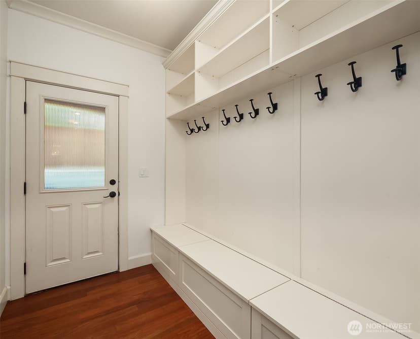 Property photo for 9313 190th Street SW, Edmonds photo 18