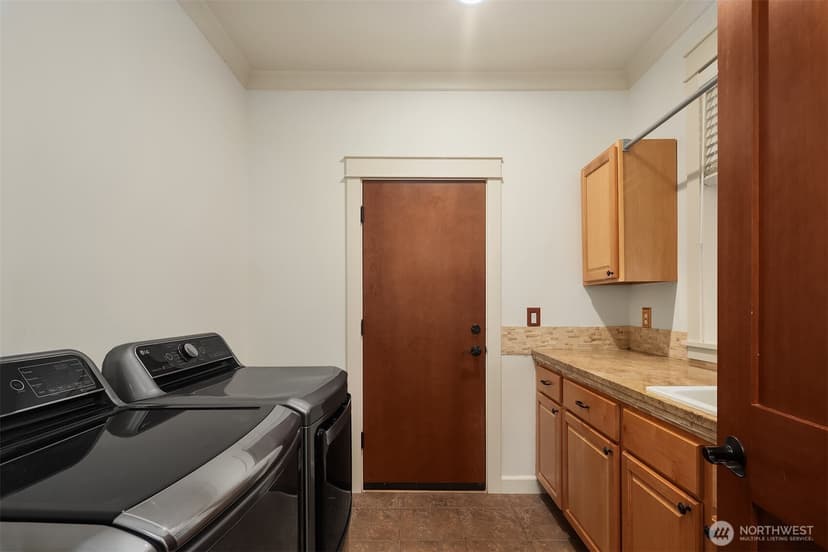 Property photo for 9313 190th Street SW, Edmonds photo 31