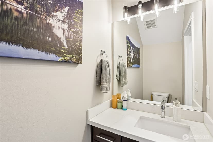 Property photo for 4314 137th Place SW, Lynnwood photo 9