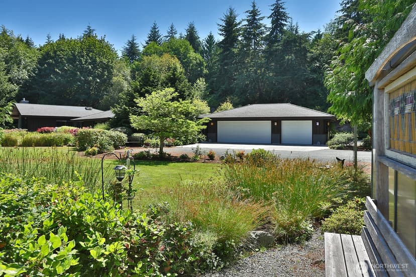 Property photo for 3679 Saratoga Road, Langley photo 6