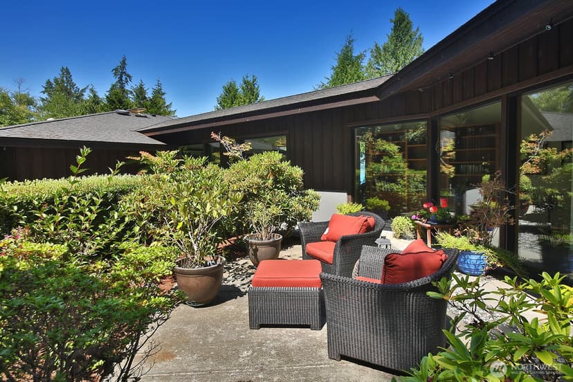 Property photo for 3679 Saratoga Road, Langley photo 9