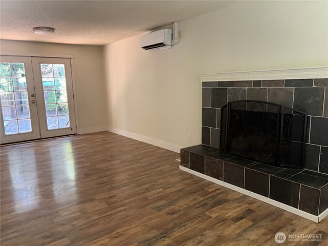 Property photo for 4883 Laura Lane SE, Port Orchard photo 5