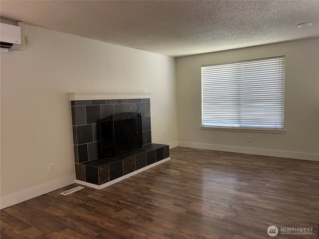 Property photo for 4883 Laura Lane SE, Port Orchard photo 4