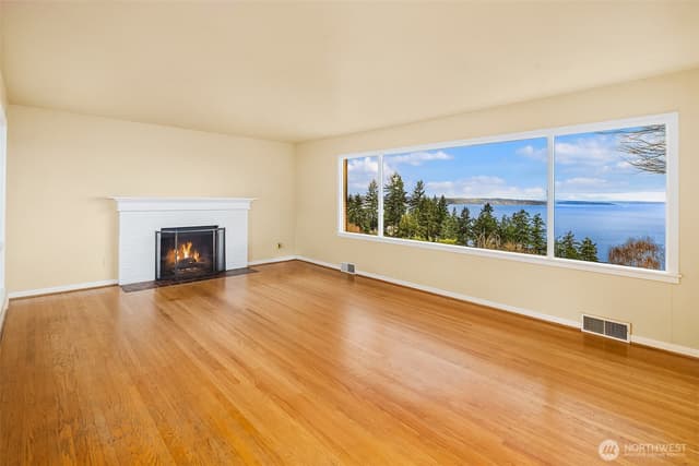 Property photo for 2802 SW 167th Place, Burien photo 5