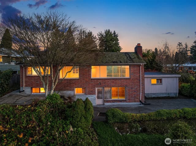 Property photo for 2802 SW 167th Place, Burien photo 3