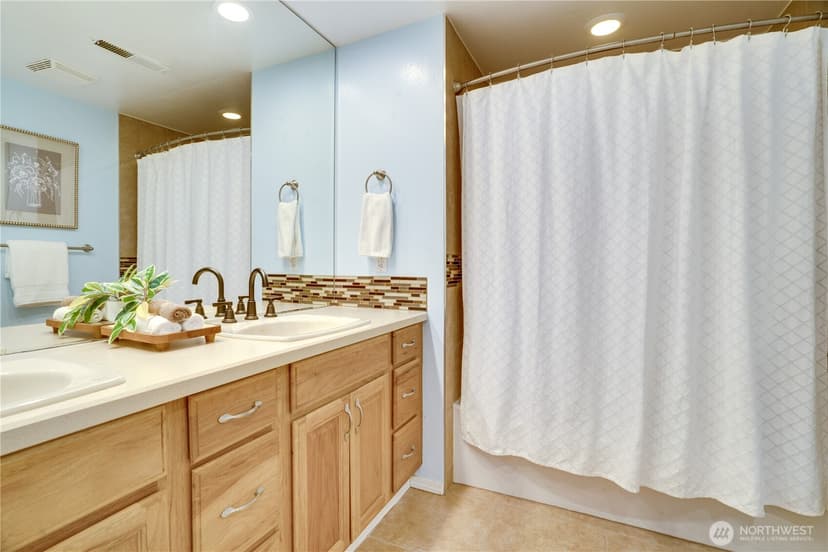 Property photo for 11206 Clover Park Drive SW #25, Lakewood photo 9
